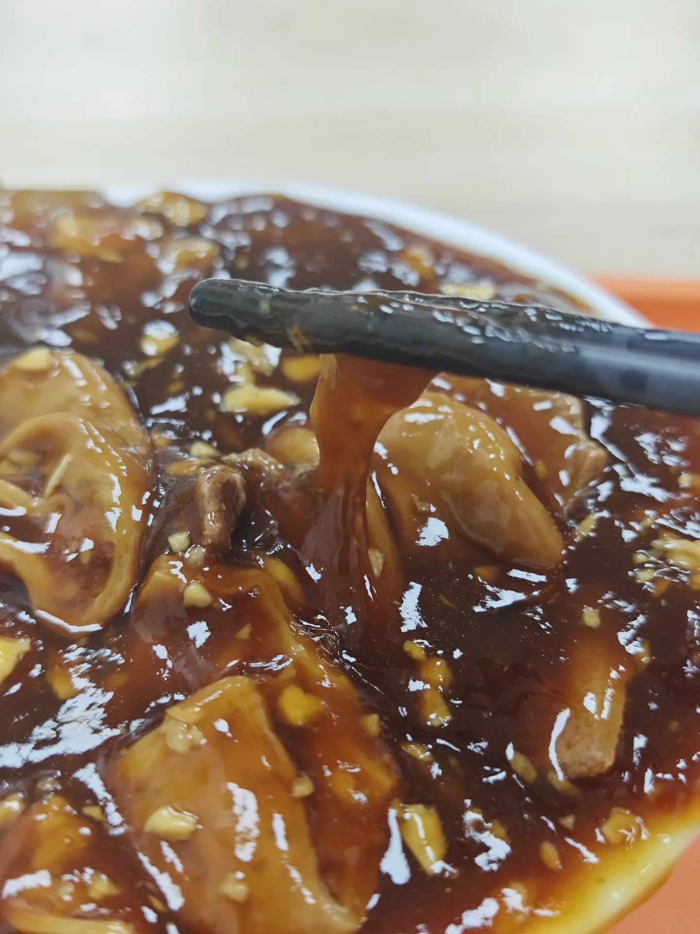 Chaogan and Baozi: Why Beijing Locals Pair Garlic Liver Stew With Steamed Buns