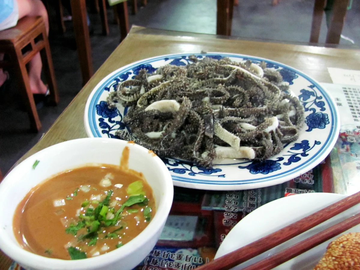 Old Beijing baodu plate with tripe and sesame dipping sauce