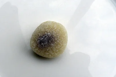 Aiwowo in Beijing: Sweet Glutinous Rice Snack, Fillings, Seasonality, and How to Eat It
